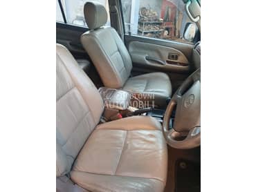 Enterijer za Toyota Land Cruiser