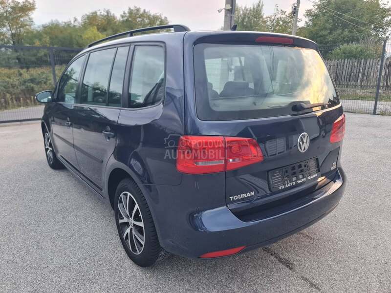 Volkswagen Touran 