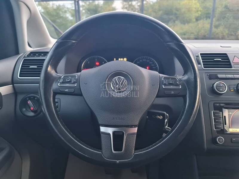 Volkswagen Touran 