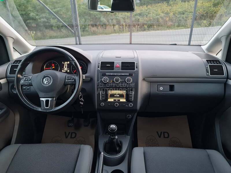 Volkswagen Touran 