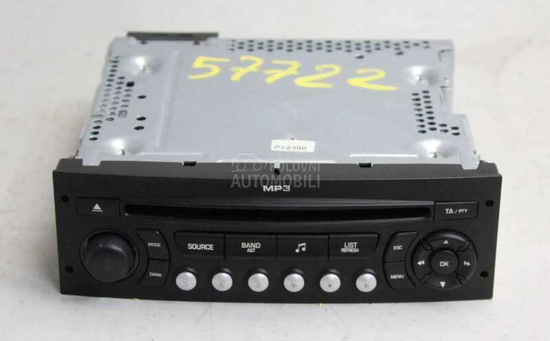 Radio CD ZA VISE MODELA