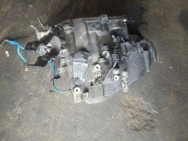 menjac.  1,9DCI. 5brzine za Volvo V40 od 2001. do 2004. god.