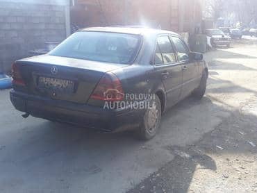 Mercedes Benz C Klasa -  kompletan auto u delovima