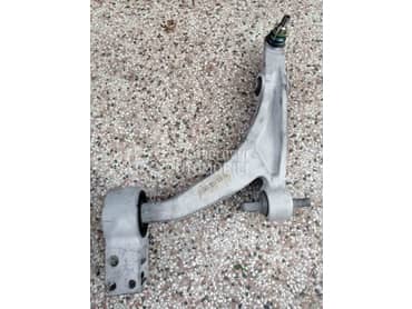 Viljuska desna reparirana donj za Alfa Romeo 159