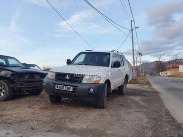 Far za Mitsubishi Pajero