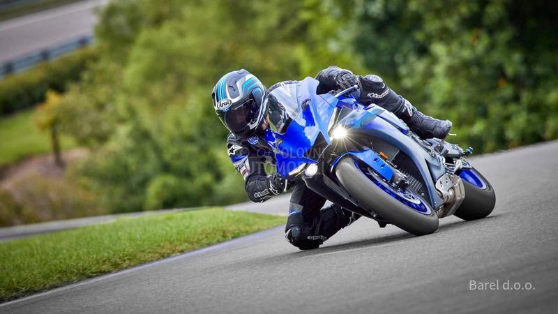 Yamaha YZF R1