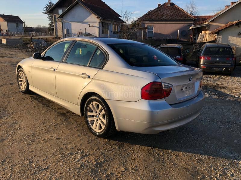 BMW 320 2008. god. -  kompletan auto u delovima