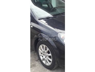 Krilo levo,desno za Opel Astra H