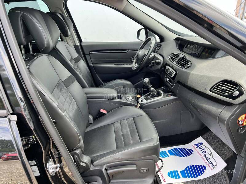 Renault Scenic N O V V V V V V V V