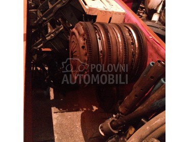 kompletni auti u delovima za Volkswagen Bora, Golf 2, Golf 3 ...