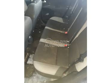 Zadnja klupa za Peugeot 207