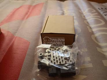 Kontrolna jedinica ventilatora za Mitsubishi Lancer, Outlander od 2001. do 2006. god.