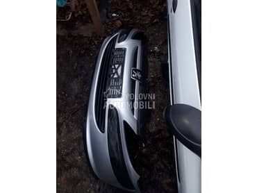 branik prednji sivi za Peugeot 307 od 2001. do 2005. god.