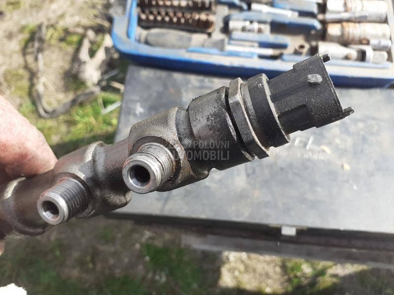 senzor pritiska goriva 1.3 mje