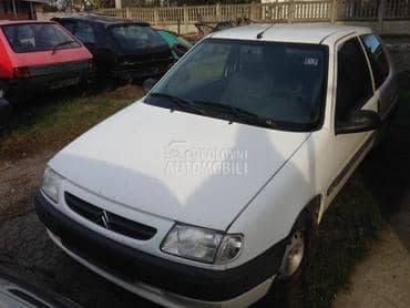 Citroen Saxo -  kompletan auto u delovima