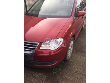 Delovi za Volkswagen Touran Tdi 2007. god.
