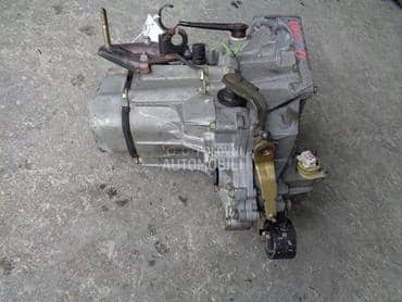 menjac 1.1  1.4 benz za Citroen Saxo od 1999. do 2003. god.