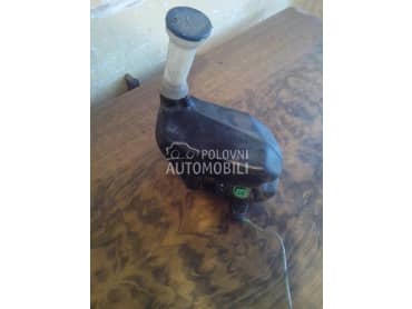 Posude boce za pranje stakala za Citroen C5, Saxo, Xsara ... od 1996. do 2009. god.