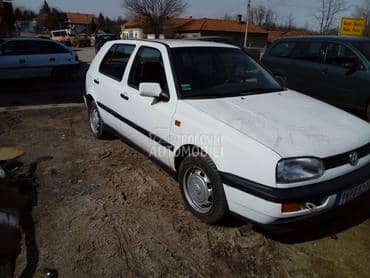 Volkswagen Golf 3 -  kompletan auto u delovima
