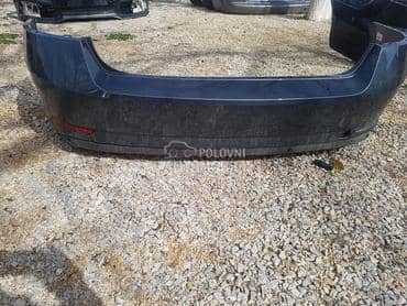 branik zadnji za Škoda Superb