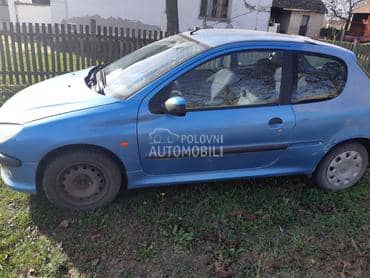 Polustranica, stub za Peugeot 206
