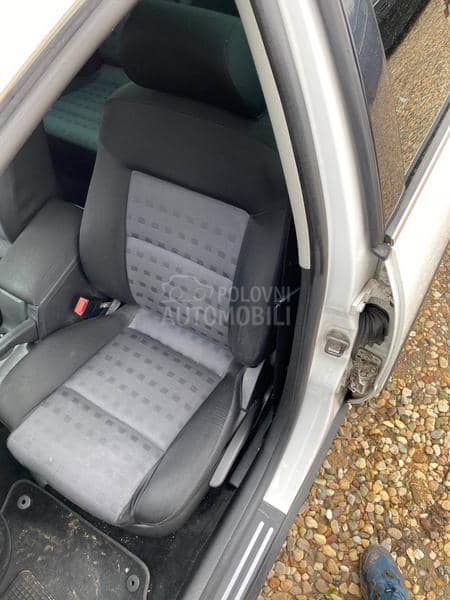 Passat B5.5. 1.9 tapacir vrata