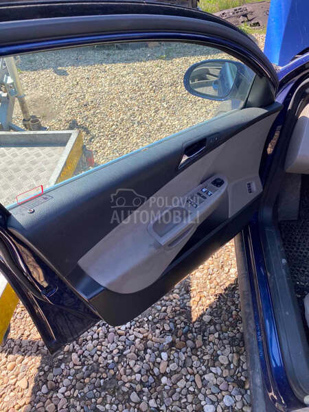 Passat B6 2.0 TDI set kvacila