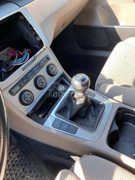 Passat B6 2.0 TDI set kvacila