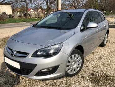Opel Astra J -  kompletan auto u delovima