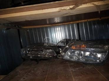 Prednji farovi za Opel Astra J, Insignia, Meriva od 2009. do 2013. god.