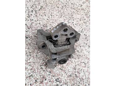 nosac motora desni za Fiat Bravo