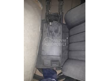 Centralna konzola za Mercedes Benz E Klasa
