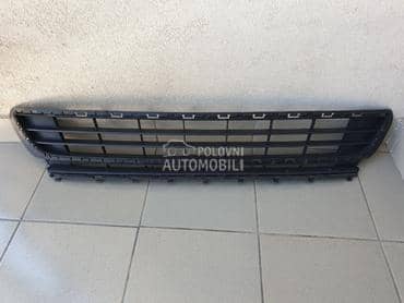 SREDNJA REŠETKA BRANIKA za Volkswagen Golf 7 od 2013. do 2017. god.