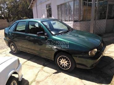 Volkswagen Polo -  kompletan auto u delovima