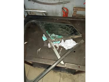 Leptir staklo za Peugeot 308