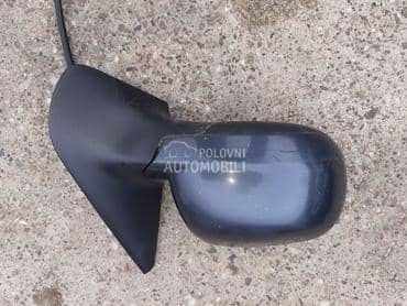 Retrovizor desni za Volkswagen Golf 4
