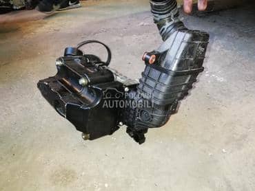 Volkswagen Golf 5 -  kompletan auto u delovima