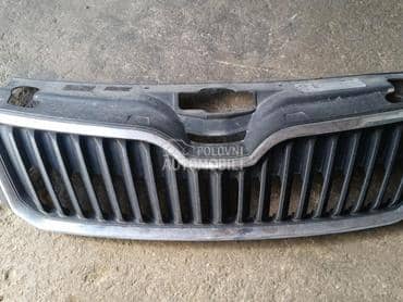 Maska za Škoda Rapid od 2011. do 2016. god.