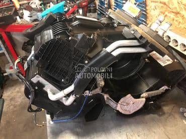 kuciste ventilacije klime za Ford Fiesta od 2008. do 2017. god.