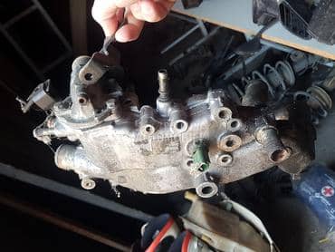 Kuciste termostata 2.0hdi za Peugeot 406 od 2000. do 2005. god.