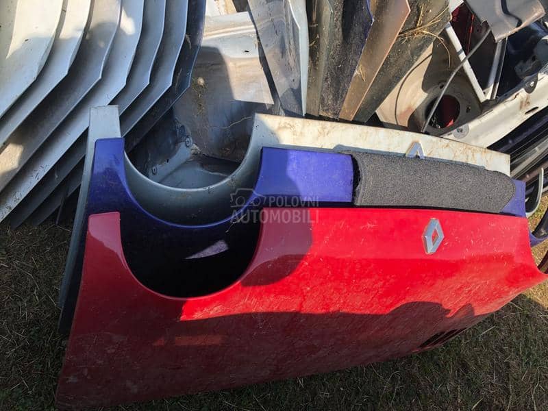 Hauba Clio 2  Restajling