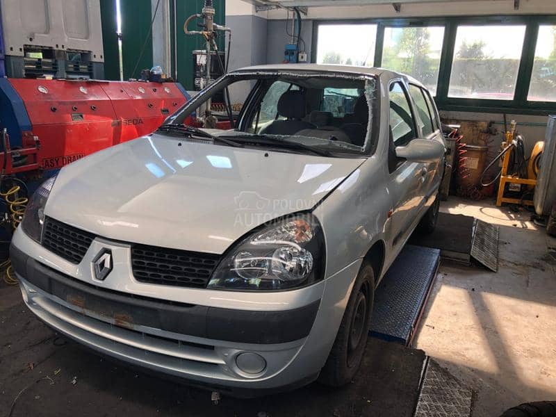 Hauba Clio 2  Restajling