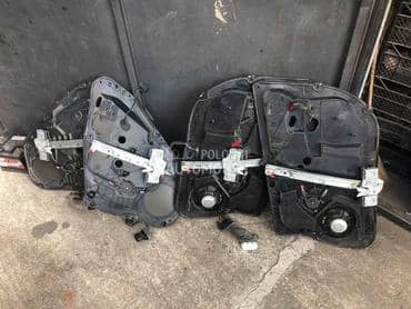 podizac prozora stakla za Ford Fiesta od 2008. do 2017. god.