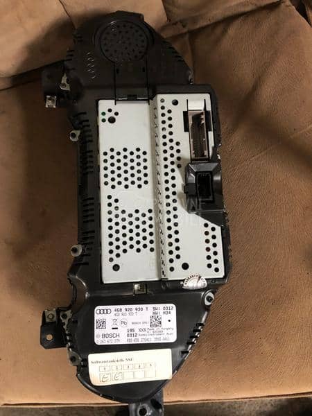 Staklo za kilometar sat