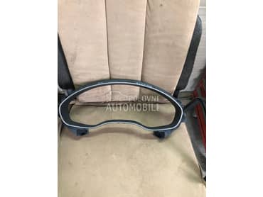 Blenda za kilometar sat za Audi A6 od 2011. do 2018. god.