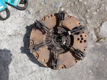 renault ceres korpa kvacila LUK