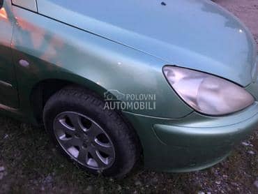 Levo i desno krilo-blatobran za Peugeot 206 od 1998. do 2006. god.