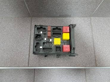 Tabla osiguraca za Renault Laguna od 2001. do 2007. god.