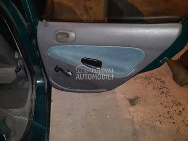 Tapaciri vrata za Peugeot 206