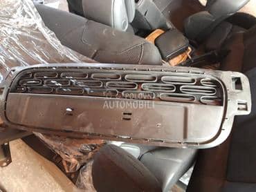 Maska prednjeg branika za Citroen C3 od 2016. do 2020. god.